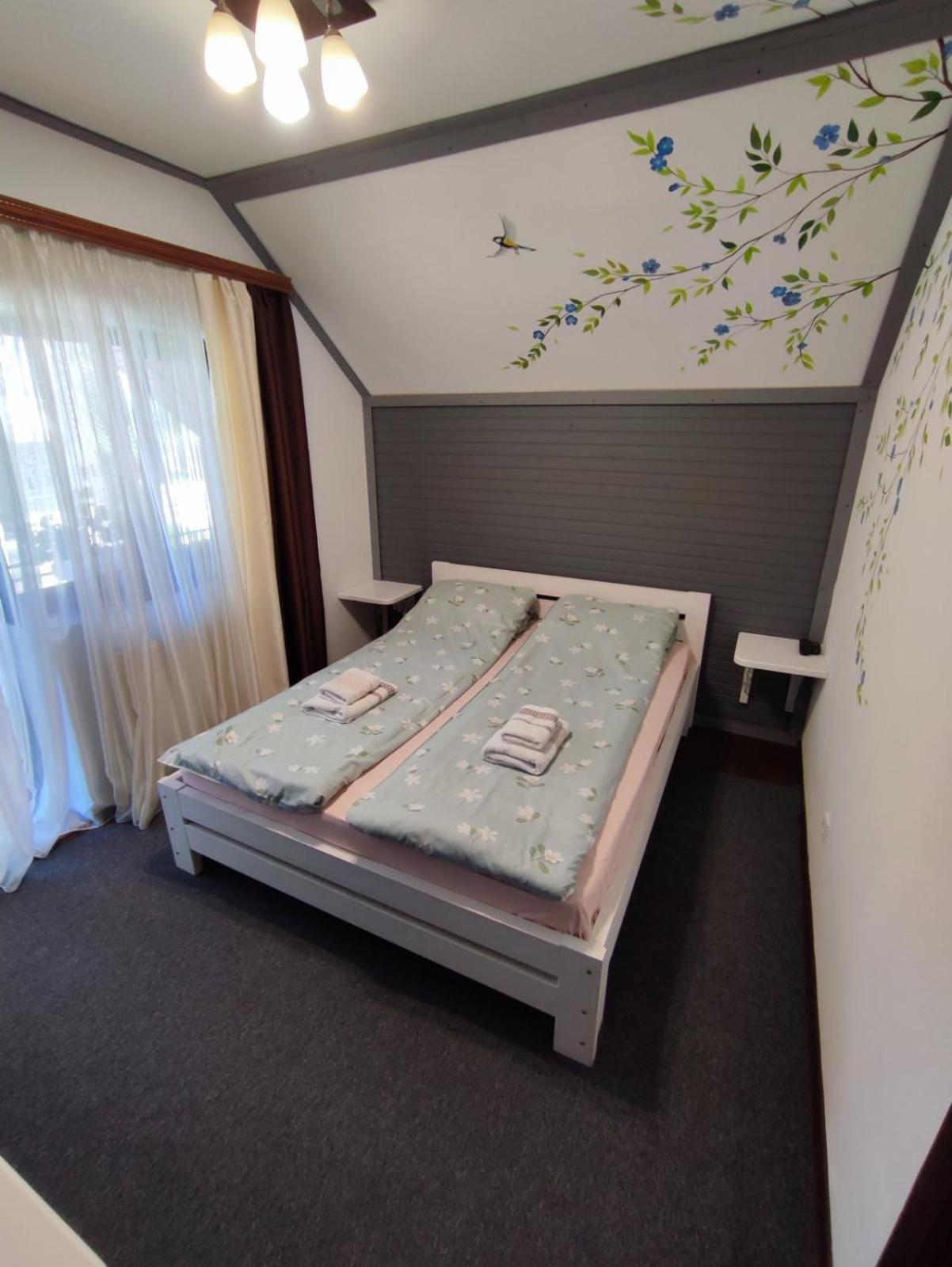 Садиба Анномарі - Відпочинок В Карпатах Котедж Яремче Extérieur photo