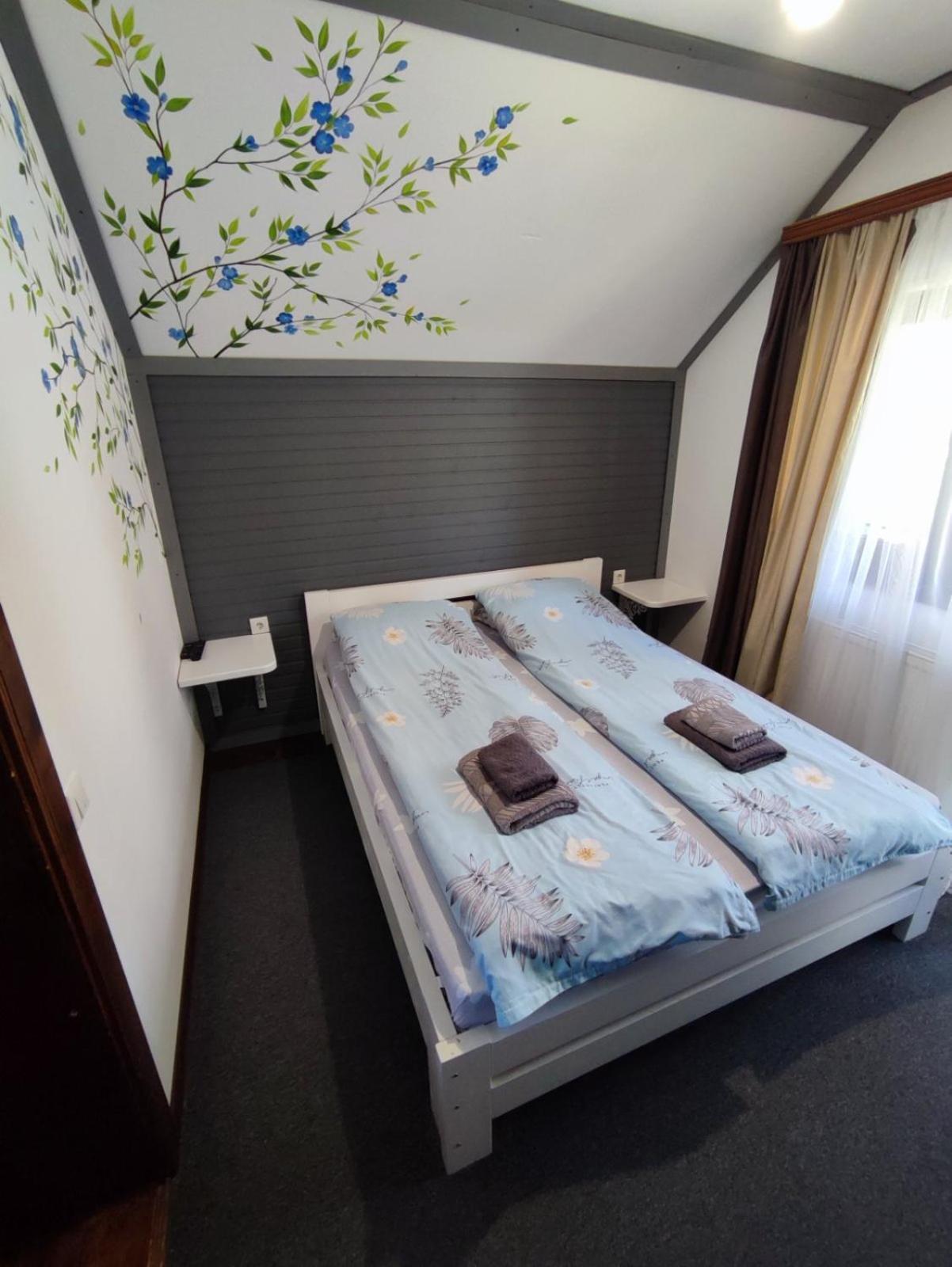Садиба Анномарі - Відпочинок В Карпатах Котедж Яремче Extérieur photo